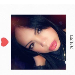 Meet your Posher, Nelly lorena